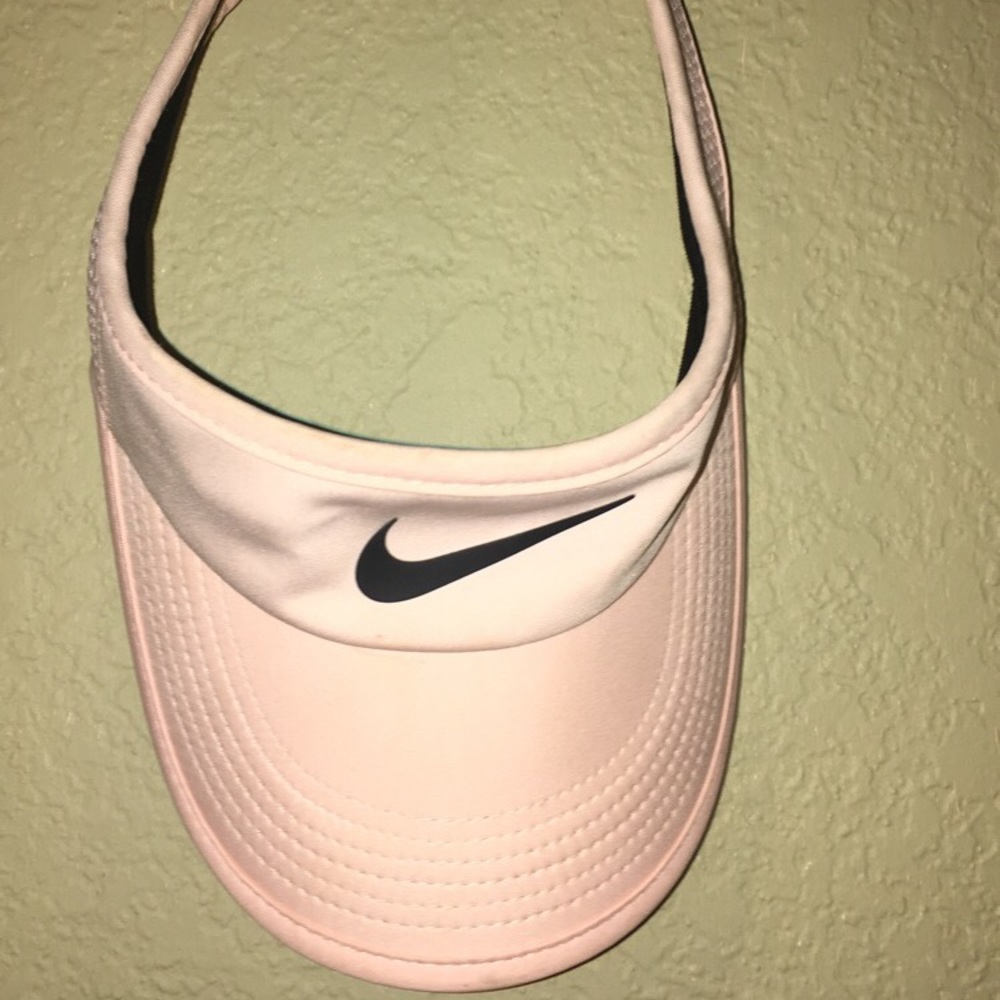 Nike visor